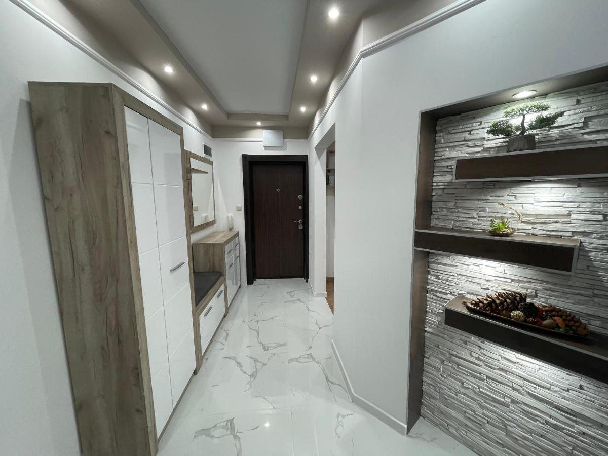Apartament Deluxe Karina-Free Parking Burgas City Exterior foto